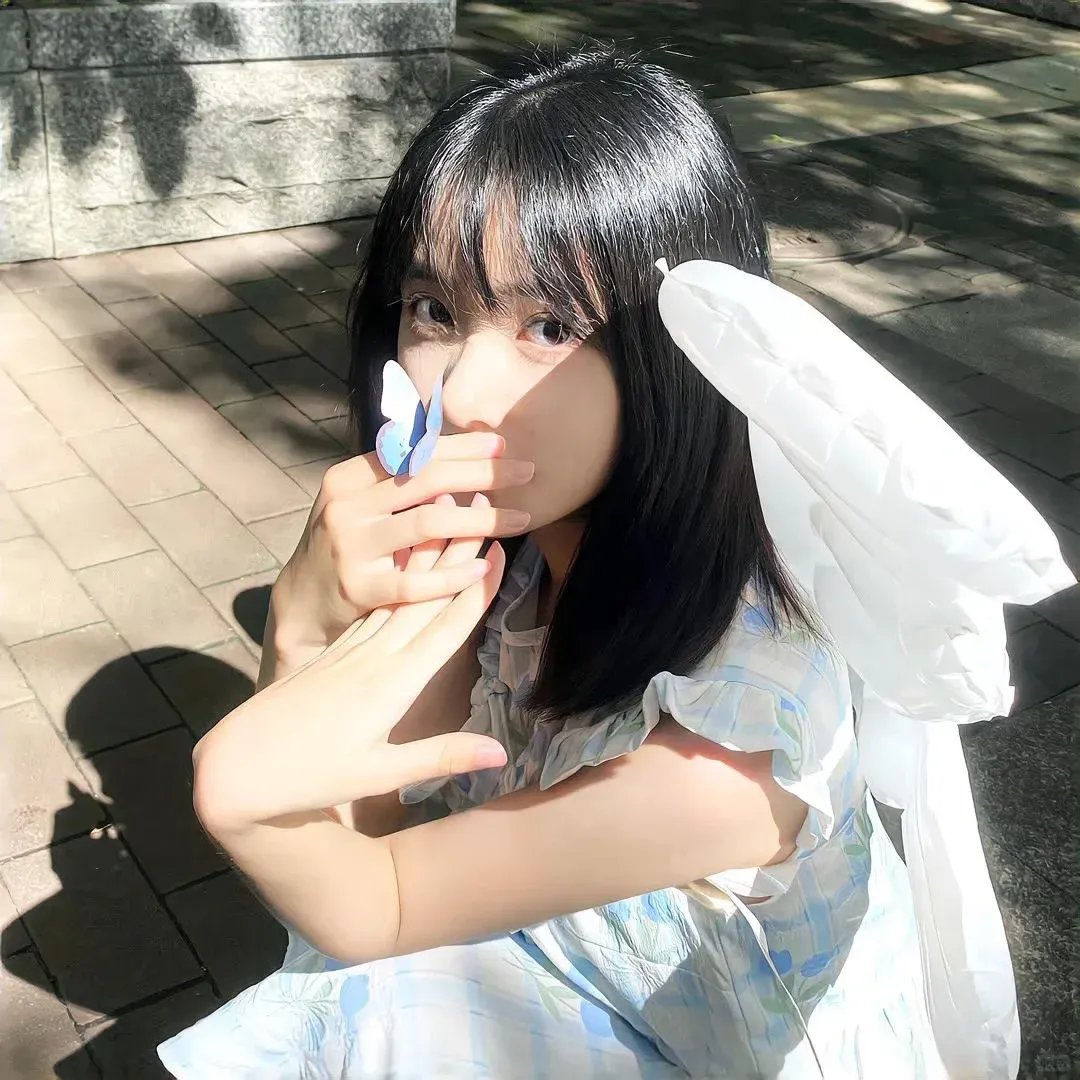 扬眉女导甘比茵